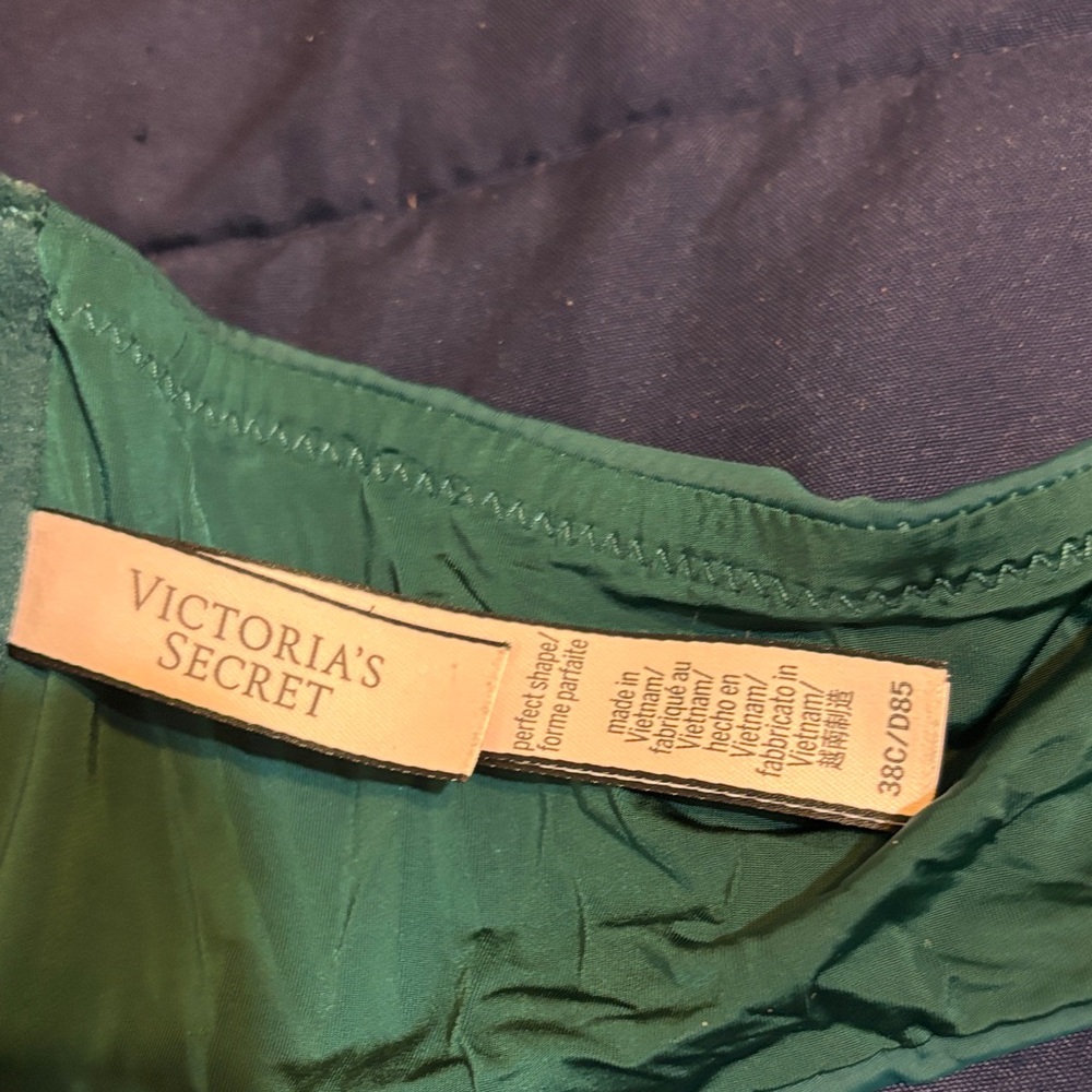 Victoria’s Secret racerback Perfect shape Green Lace Bra 38C - Picture 2 of 3